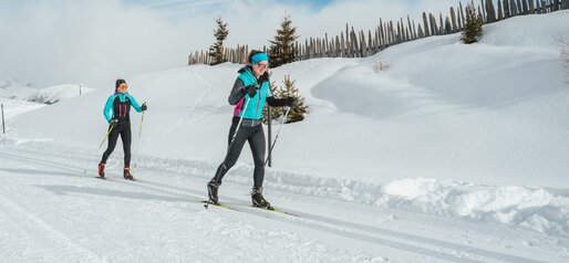Due fondisti in pista | © HERB- Media vGmbH