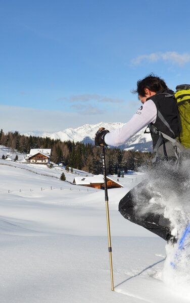 Schneeschuhwandere am Astjoch
